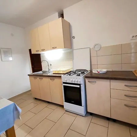 Lantana Robinson Apartmán Gdinj